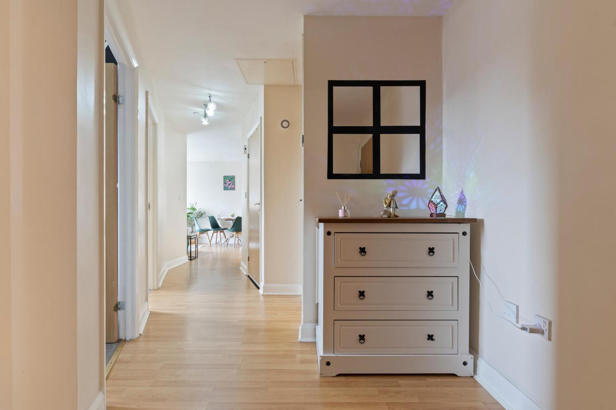 Stunning Views L Last-minute Escape L Free Parking L Sleeps 6 L By Zen Nights Short Lets & Serviced Leicester