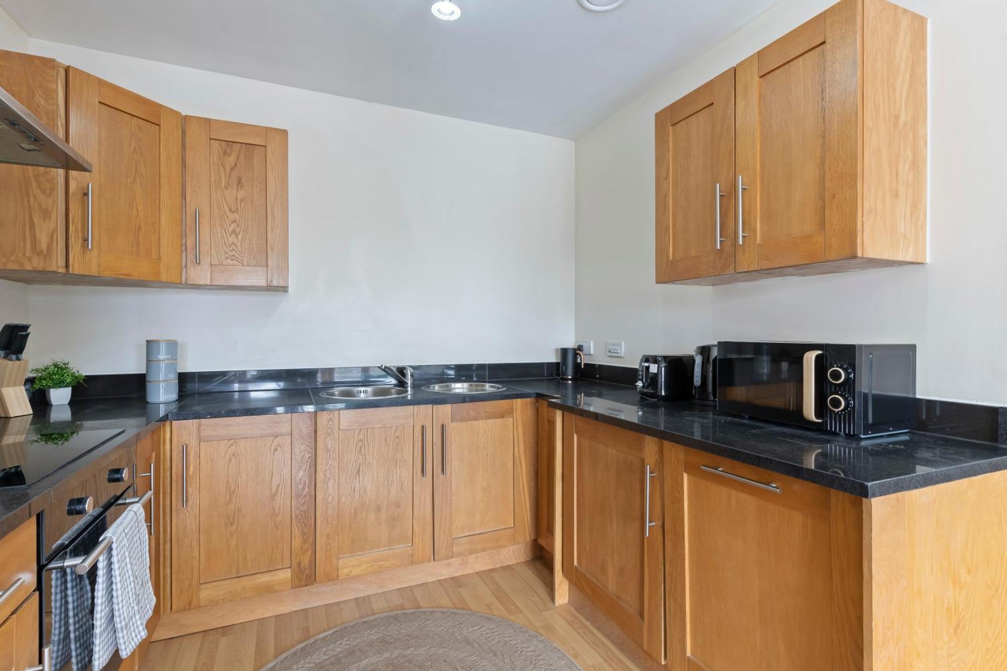 Stunning Views L Last-minute Escape L Free Parking L Sleeps 6 L By Zen Nights Short Lets & Serviced Appartement Leicester